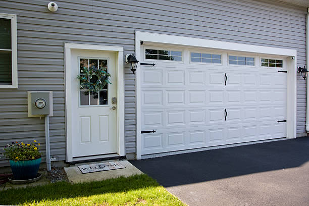 24/7 Emergency Garage Door Panel Replacement experts in Harrison County County, WV